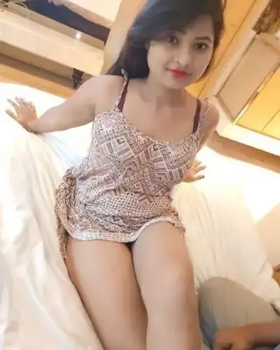 Call Girls in Hazratganj